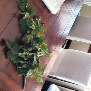 Artificial Vineyard Vine with grapes